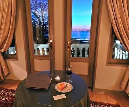 Le Manoir Des Impressionnistes - Bord De Hotel 4*