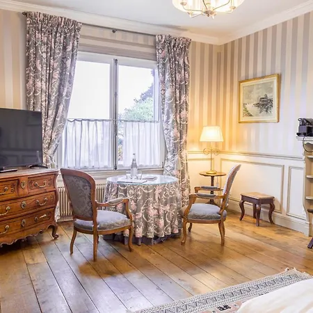 Le Manoir Des Impressionnistes - Bord De Hotel