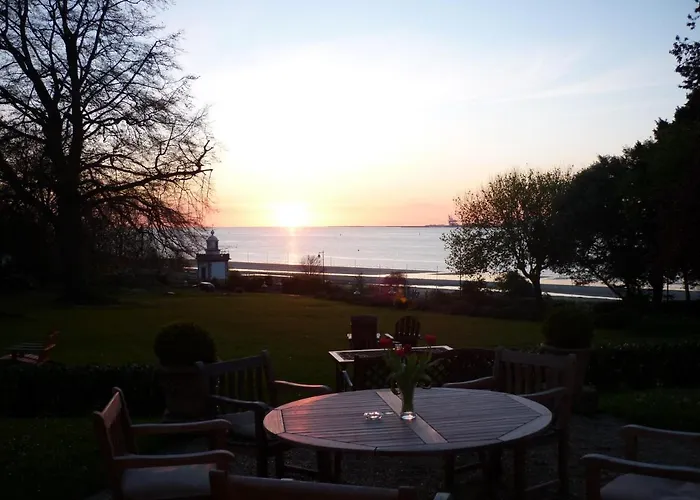 Le Manoir Des Impressionnistes & Spa فندق 4*