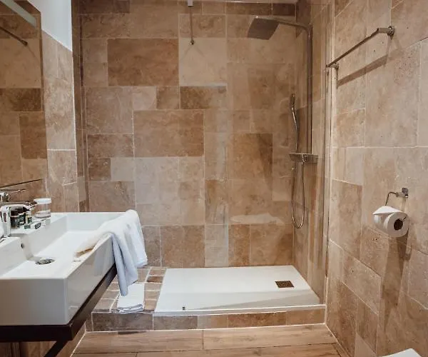 Le Manoir Des Impressionnistes & Spa فندق 4*