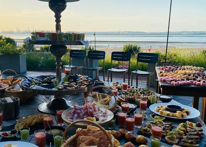 Le Manoir Des Impressionnistes - Bord De מלון 4*