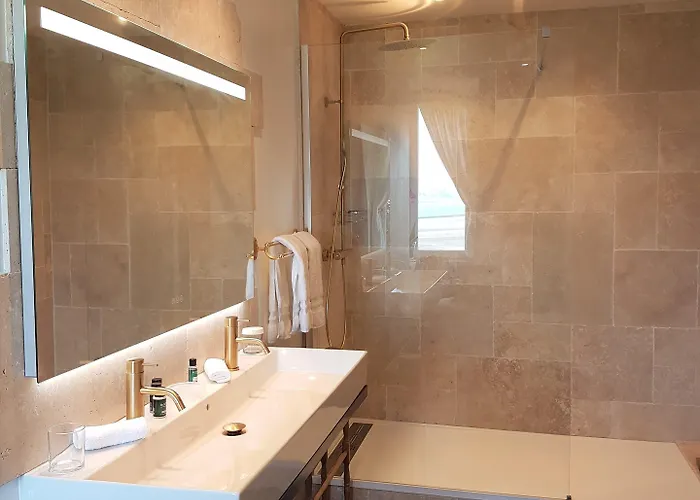 Le Manoir Des Impressionnistes & Spa فندق أونفلور