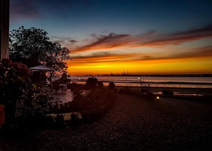 Le Manoir Des Impressionnistes - Bord De מלון 4*